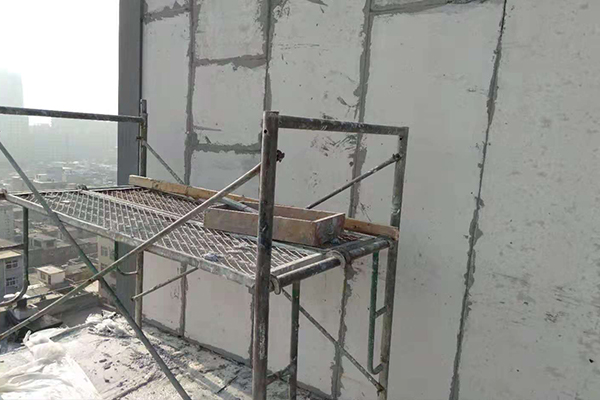 洛阳中原菜市场轻质隔墙板施工现场 洛阳中原菜市场轻质隔墙板施工现场